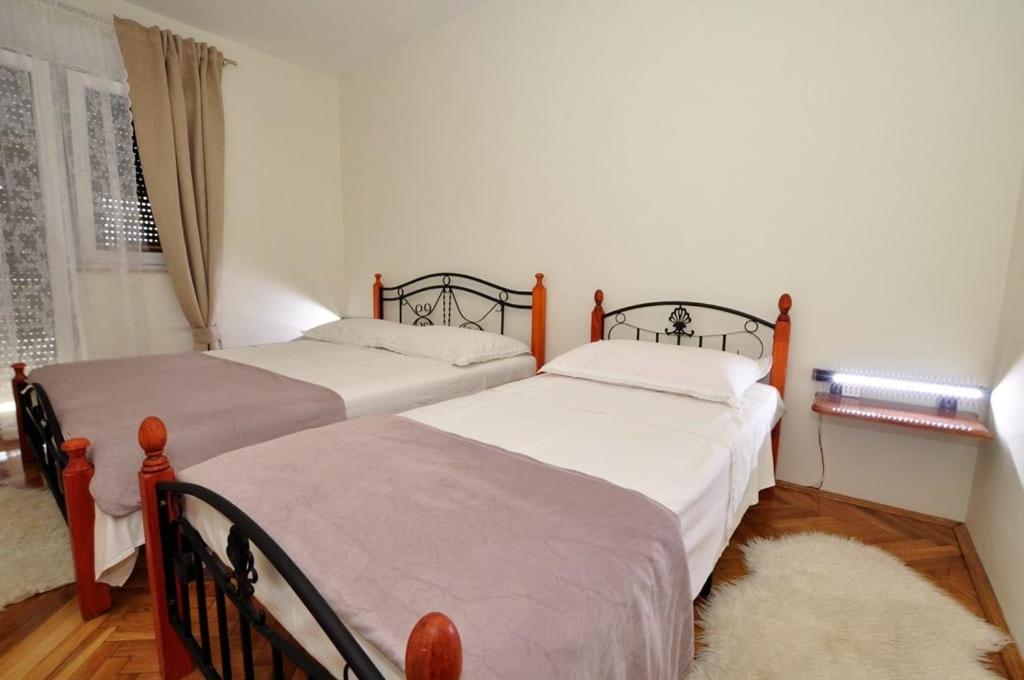 Apartments Gabi Omis Ngoại thất bức ảnh