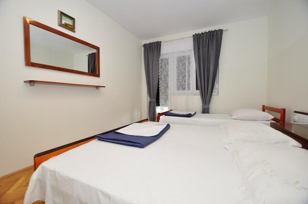 Apartments Gabi Omis Ngoại thất bức ảnh