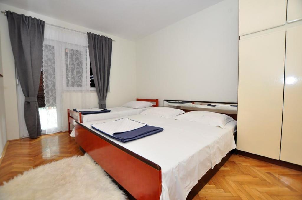Apartments Gabi Omis Ngoại thất bức ảnh