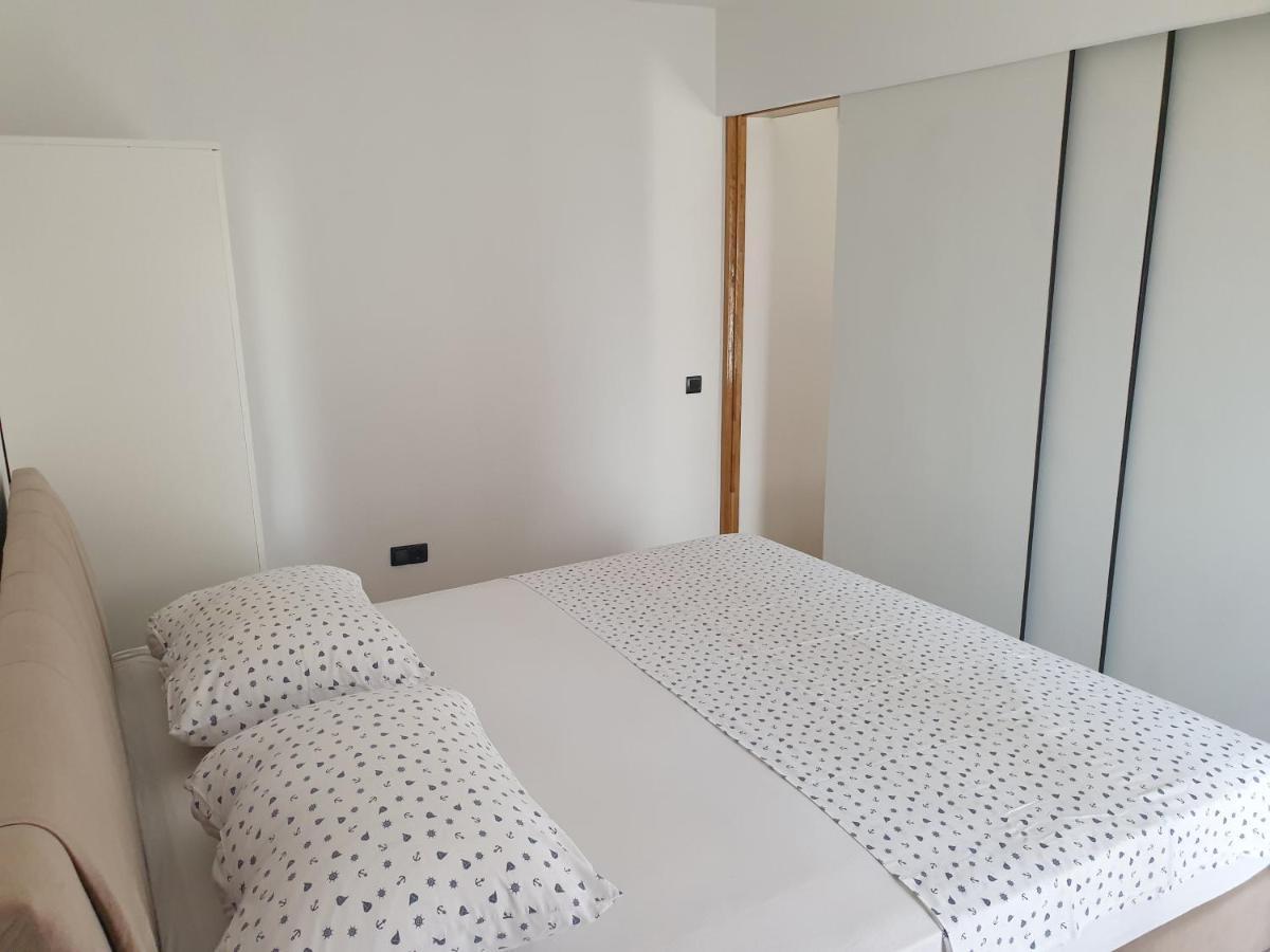 Apartments Gabi Omis Ngoại thất bức ảnh