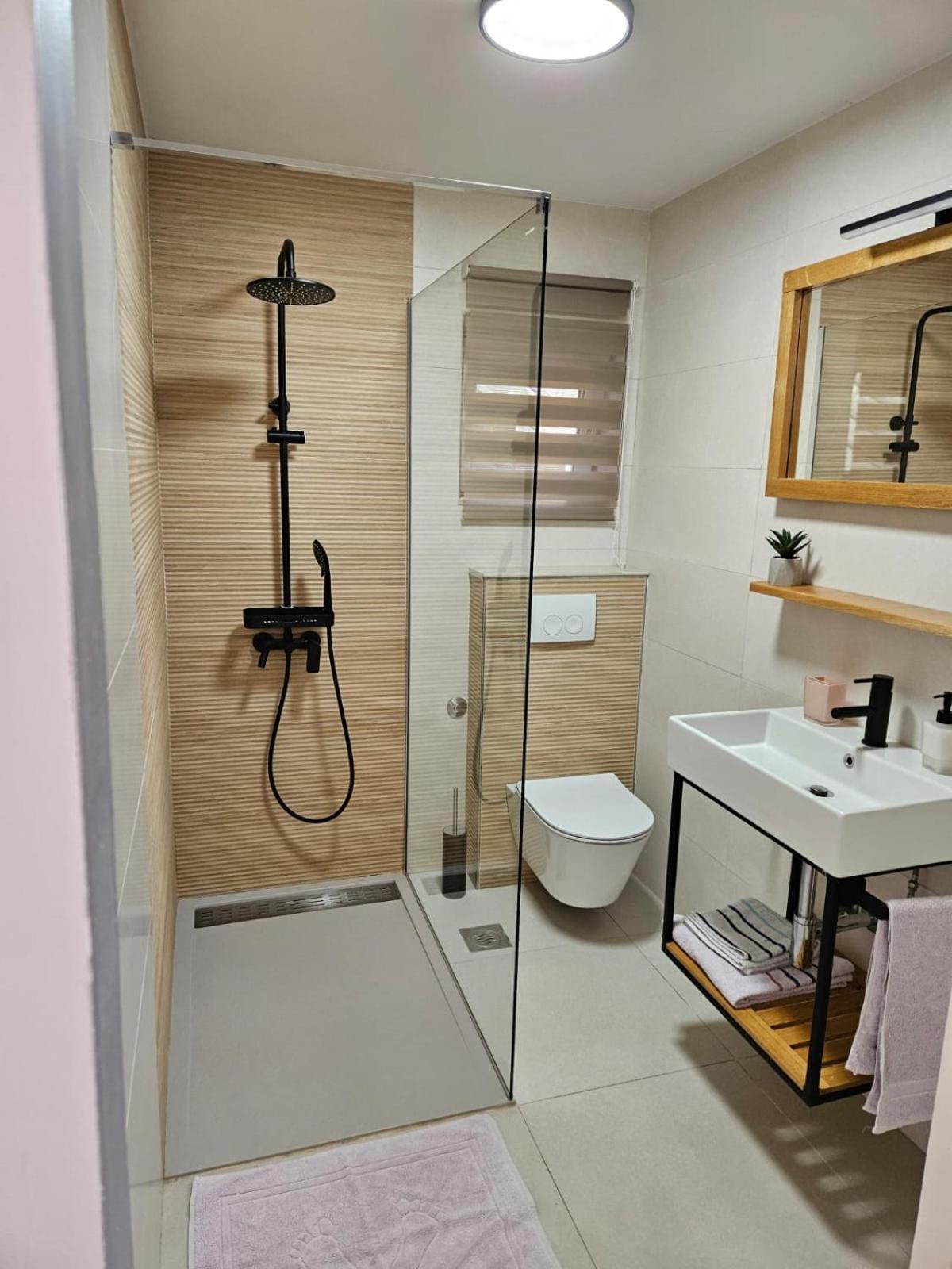 Apartments Gabi Omis Ngoại thất bức ảnh