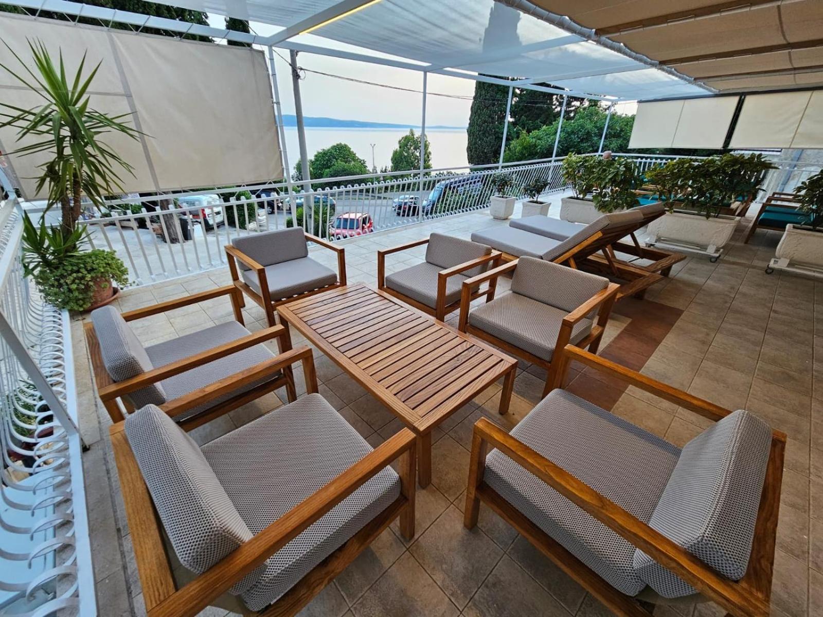Apartments Gabi Omis Ngoại thất bức ảnh